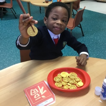 boy eating crackers