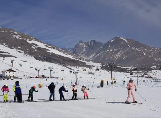 students skiing